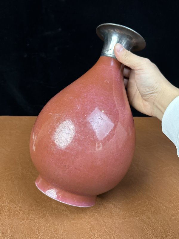 清同治 胭脂水玉壶春瓶 - 图6