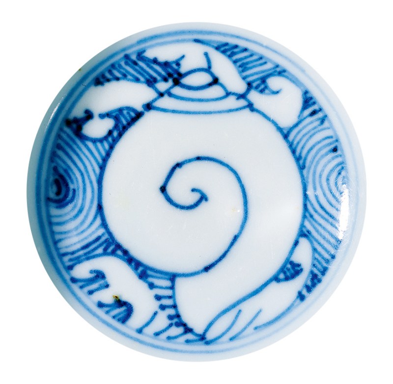 明万历 青花留白海水瑞兽杯 - 图2