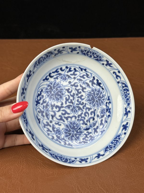 清咸丰 青花缠枝莲纹盘 - 图5