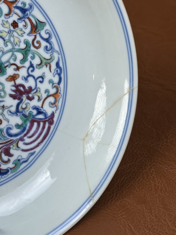 清嘉庆 斗彩夔凤纹盘 - 图12