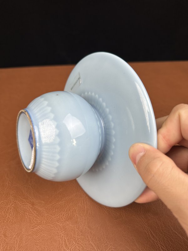 清 天蓝釉菊瓣花篮 - 图10
