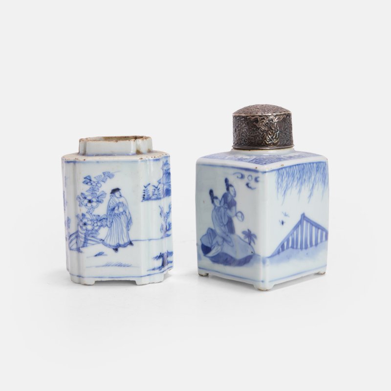清康熙 青花西厢记图茶叶罐 一组两件 | Two Chinese blue and white tea caddies Kangxi (1662-1722), one lobed - 图2