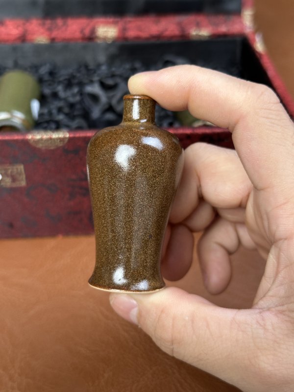 清中期  茶叶末鼻烟壶四只 - 图11