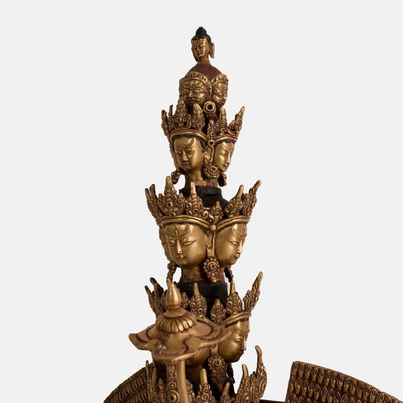 二十世纪 西藏铜鎏金大白伞盖佛母立像 | A Tibetan gilt-bronze figure of Sitatapatra 20th century, the Goddess of the White Umbrella - 图2