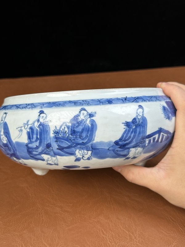 清康熙 青花人物八仙钵式香炉 - 图4