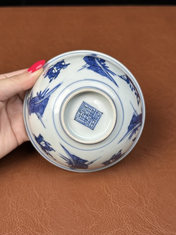 明万历 青花四妃十六子图碗一对 - 图21