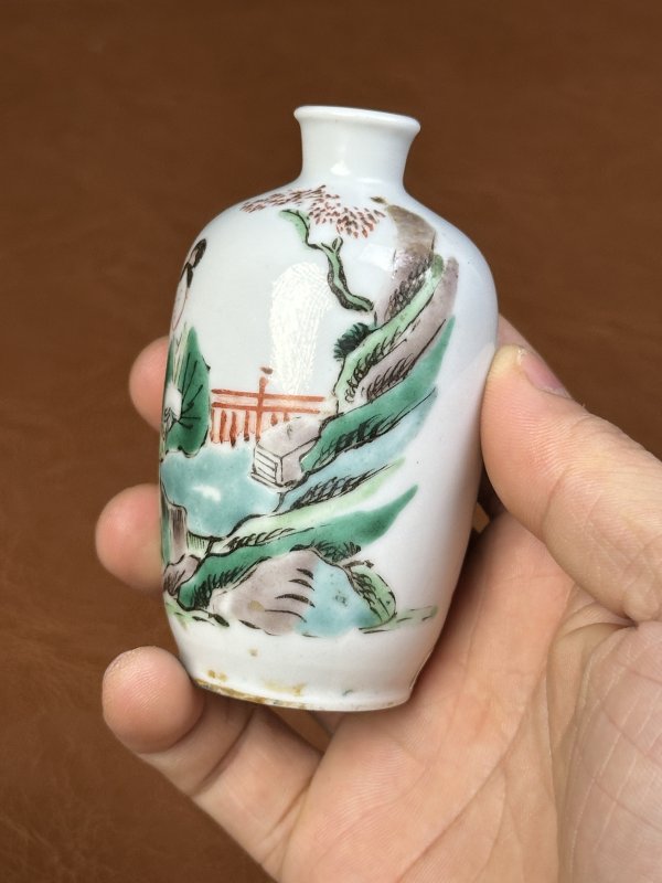 清  五彩人物鼻烟壶 - 图4