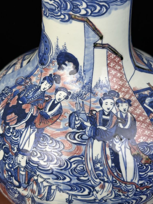 清晚期 青花釉里红神仙人物故事图天球瓶 - 图8