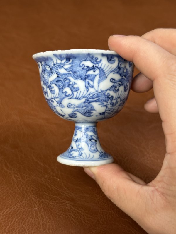 明万历 青花留白海水瑞兽杯 - 图7