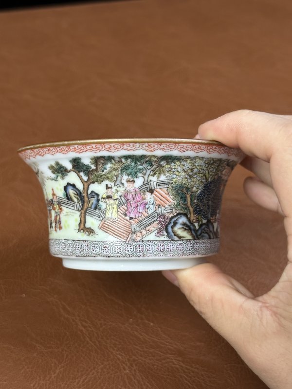清中期 内暗刻福山寿海图外粉彩出将入相马蹄杯 - 图7