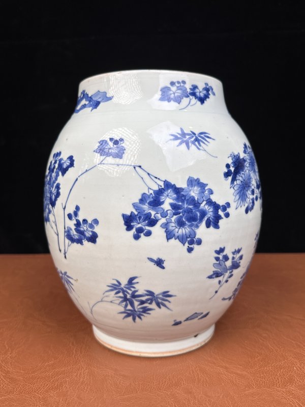 明崇祯 青花花卉纹莲子罐 - 图3
