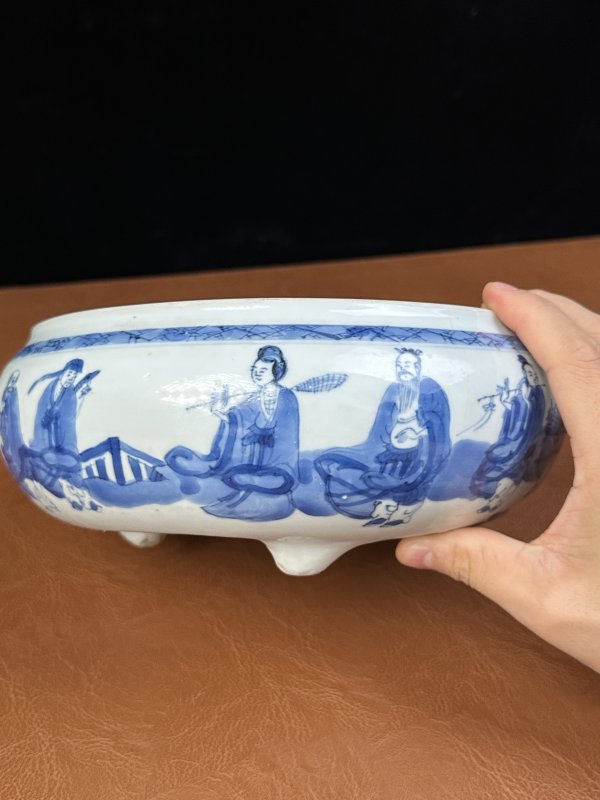 清康熙 青花人物八仙钵式香炉 - 图7