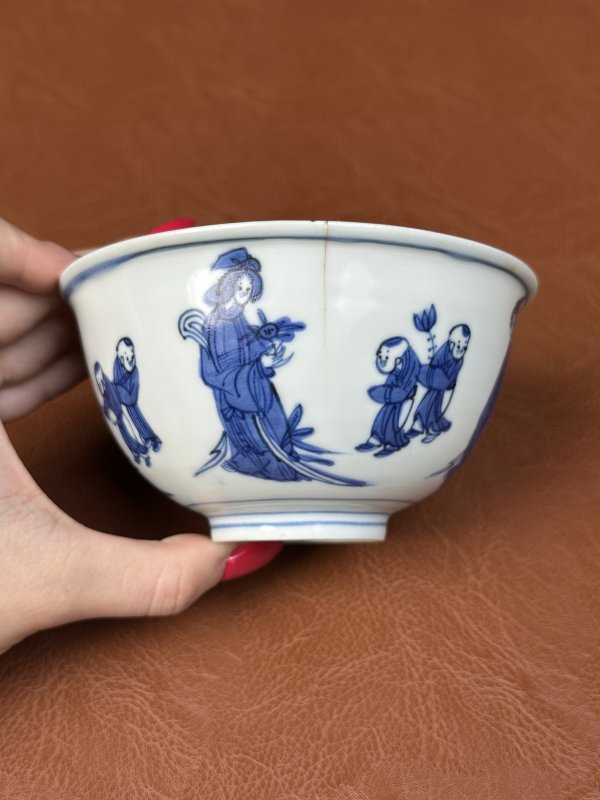 明万历 青花四妃十六子图碗一对 - 图23