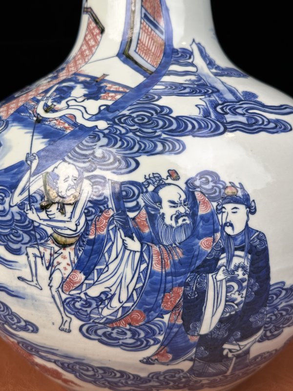 清晚期 青花釉里红神仙人物故事图天球瓶 - 图10