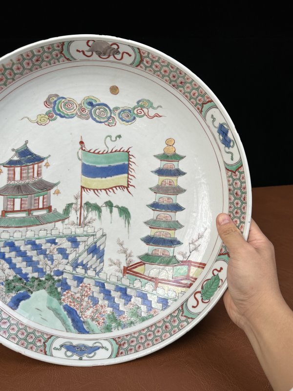 清康熙 五彩亭台楼阁图盘 - 图4