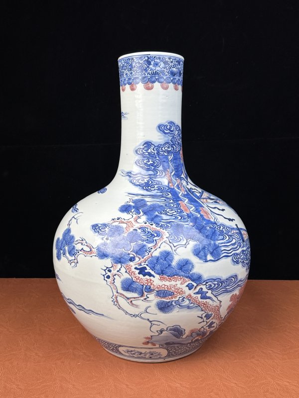 清晚期 青花釉里红神仙人物故事图天球瓶 - 图11
