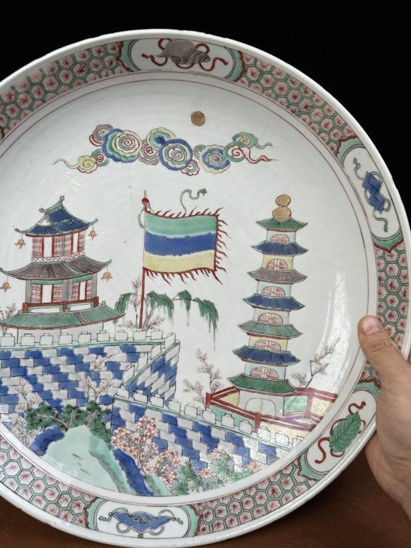 清康熙 五彩亭台楼阁图盘 - 图5