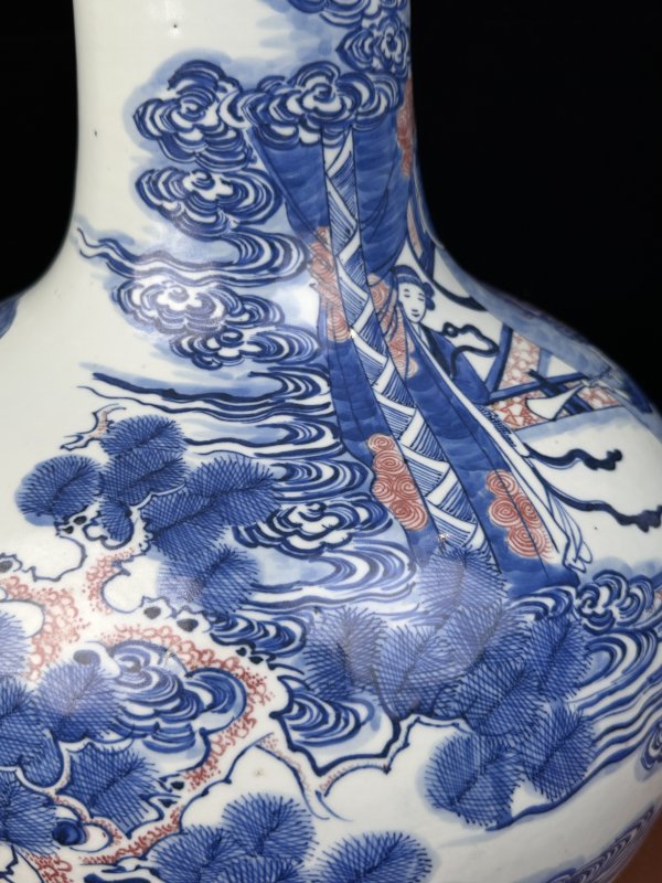 清晚期 青花釉里红神仙人物故事图天球瓶 - 图12