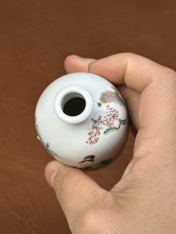 清  五彩人物鼻烟壶 - 图9