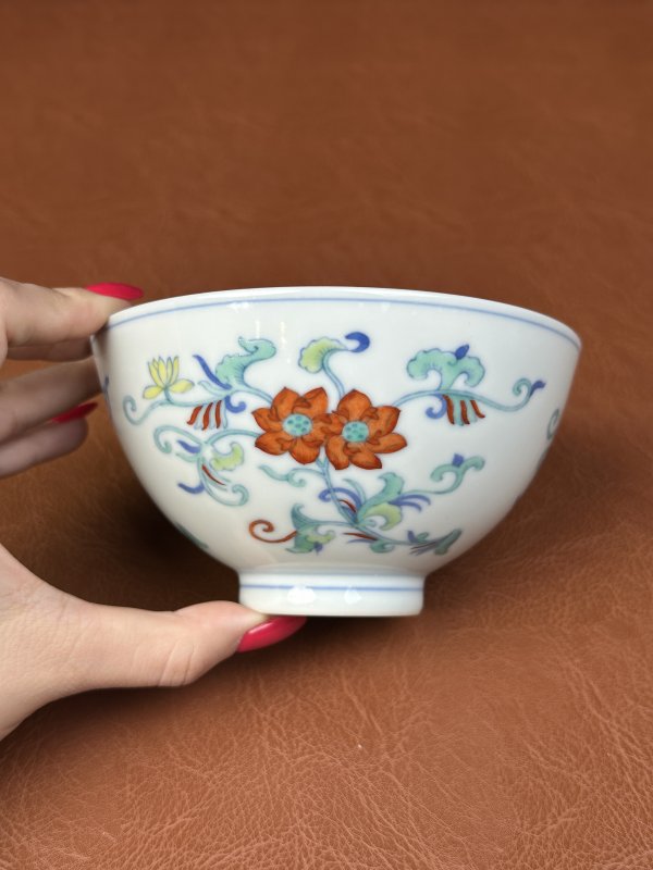 清道光 斗彩并蒂莲纹碗 - 图11