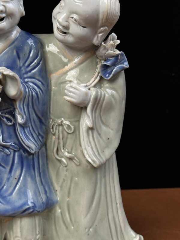 清早期 青花青釉和合二仙瓷塑 - 图8
