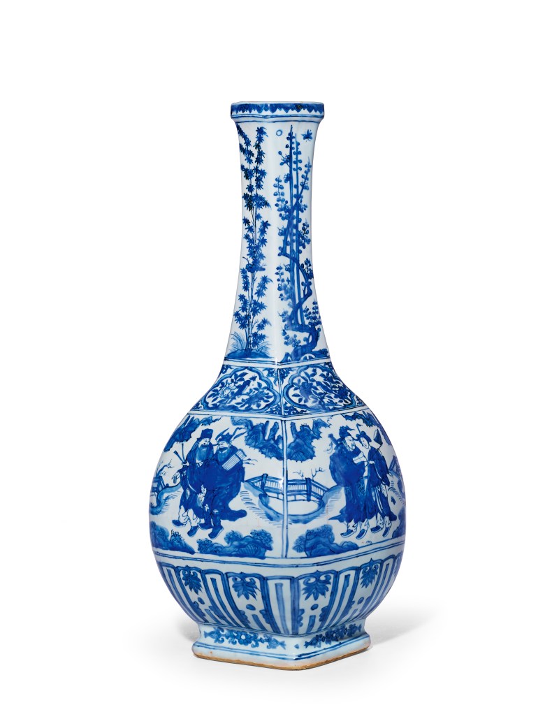 明嘉靖 青花八仙人物图长颈瓶 - 图1