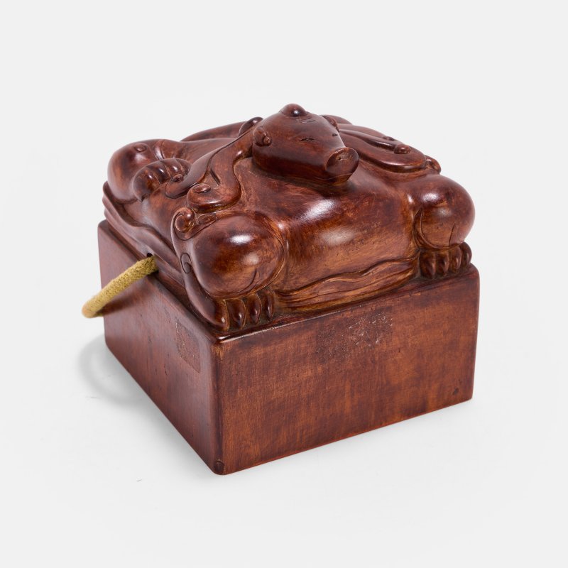印文：数点梅花天地心 | A Chinese wood seal early 20th century, of square form