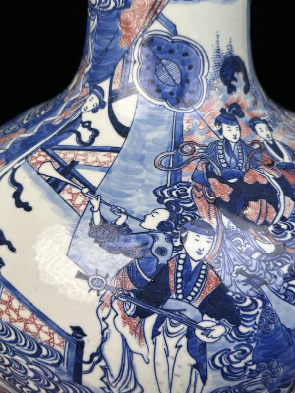 清晚期 青花釉里红神仙人物故事图天球瓶 - 图14