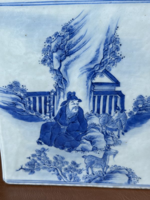清道光 青花四爱图四方笔筒 - 图8