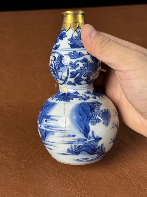 明崇祯 青花人物葫芦瓶 - 图6