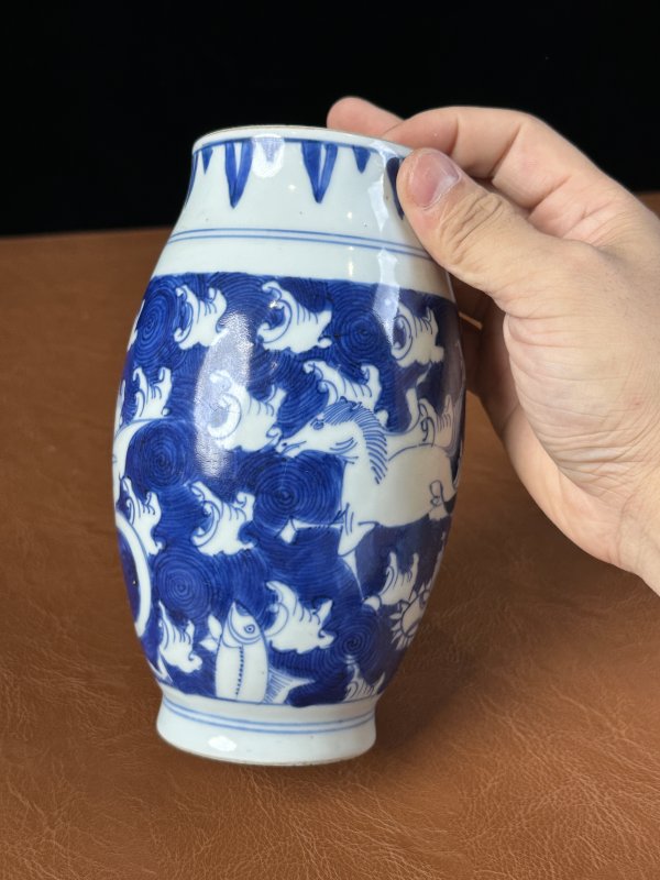 明崇祯 青花留白海八怪纹莲子罐 - 图4