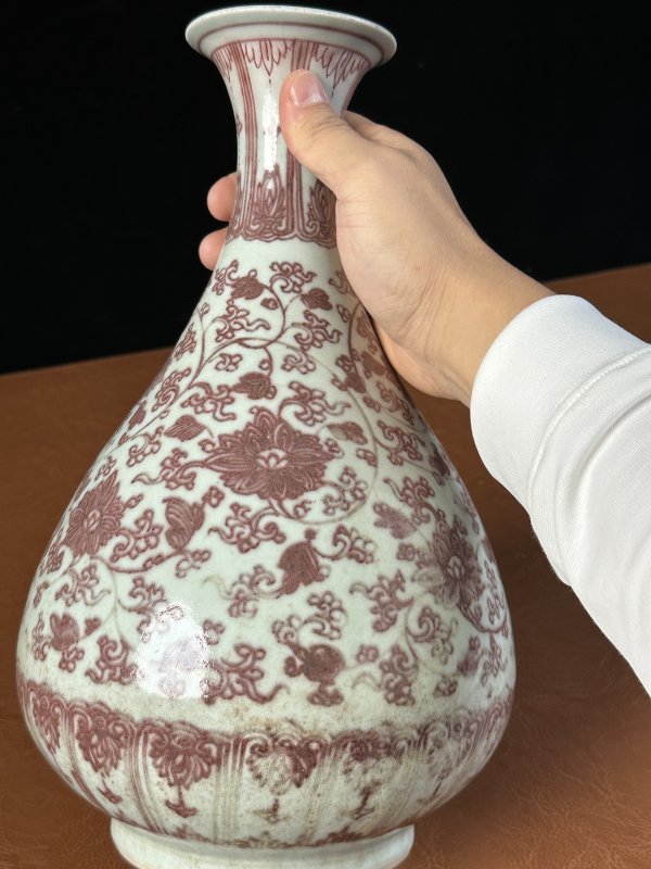 明 釉里红缠枝牡丹花卉纹玉壶春瓶 - 图8