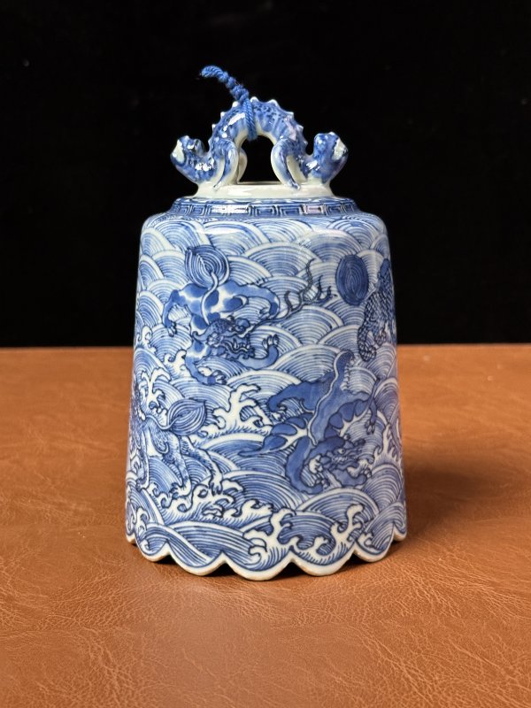 清中期  青花海八怪挂钟 - 图5