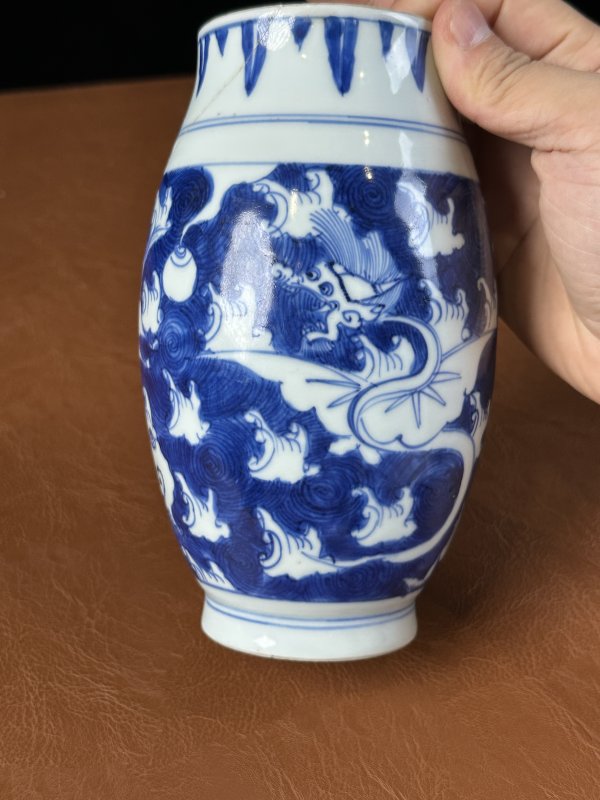 明崇祯 青花留白海八怪纹莲子罐 - 图7