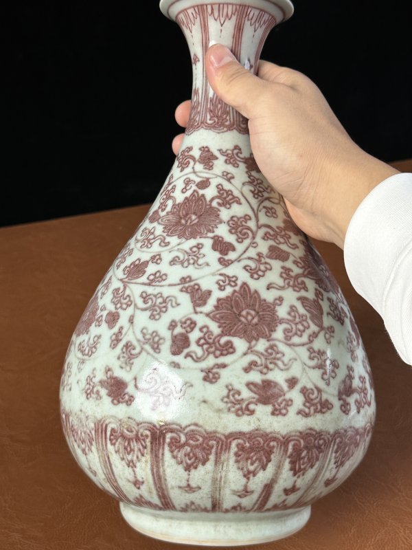 明 釉里红缠枝牡丹花卉纹玉壶春瓶 - 图10