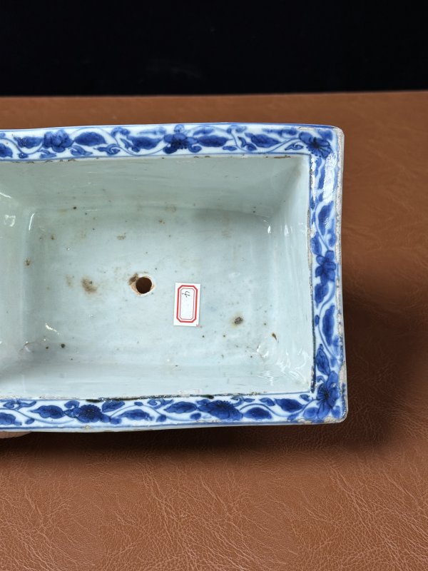明嘉靖 青花麒麟纹花盆 - 图7