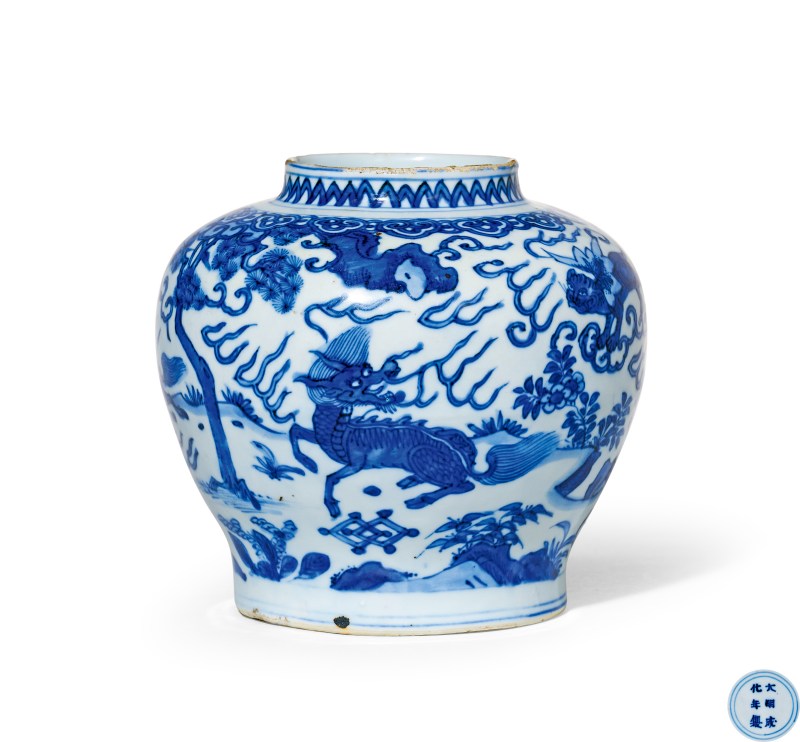明万历 青花瑞兽纹小罐