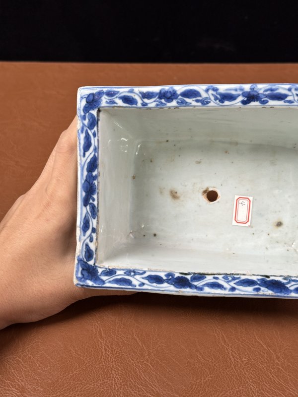 明嘉靖 青花麒麟纹花盆 - 图8