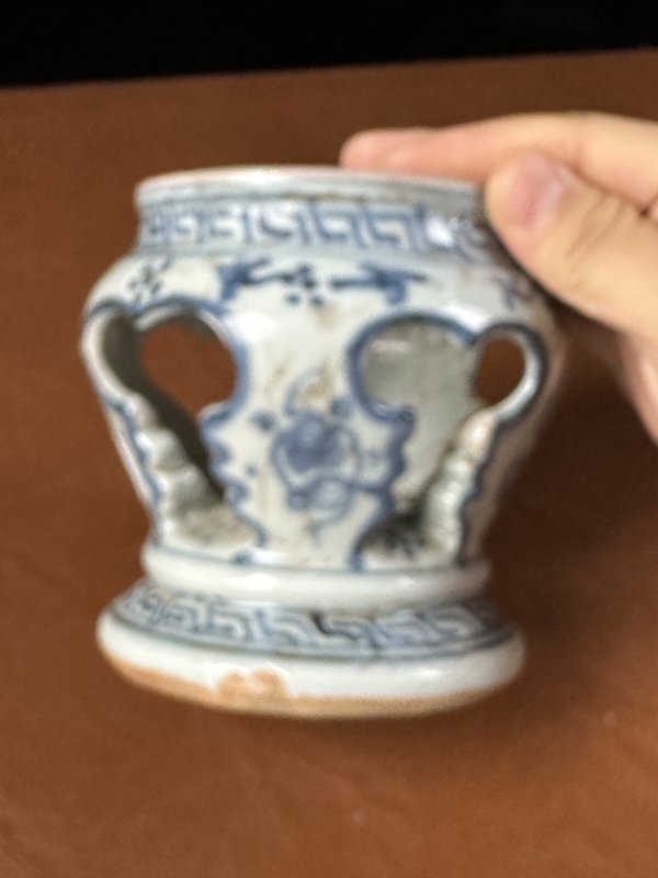 明正德 青花铜钱纹器座 - 图5