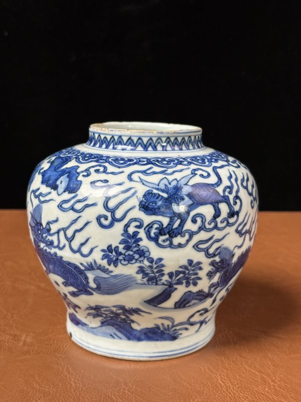 明万历 青花瑞兽纹小罐 - 图2