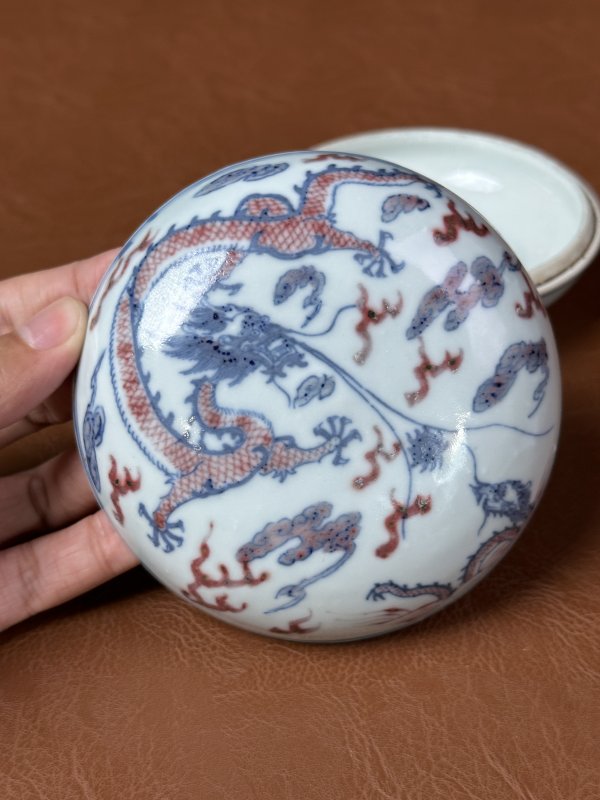 清 青花釉里红龙纹印盒 - 图3