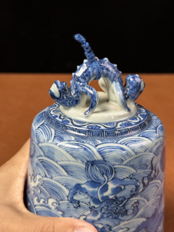 清中期  青花海八怪挂钟 - 图8