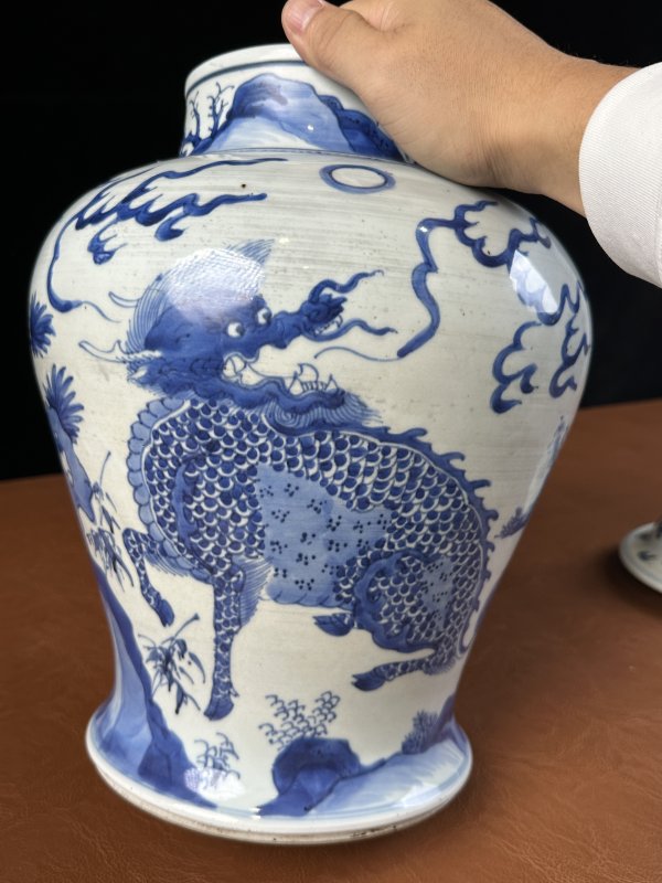 清康熙 青花麒麟纹将军罐 - 图11