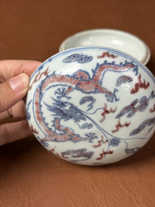 清 青花釉里红龙纹印盒 - 图4