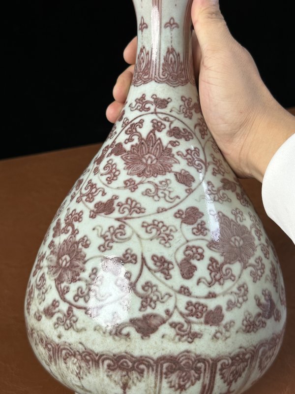 明 釉里红缠枝牡丹花卉纹玉壶春瓶 - 图15