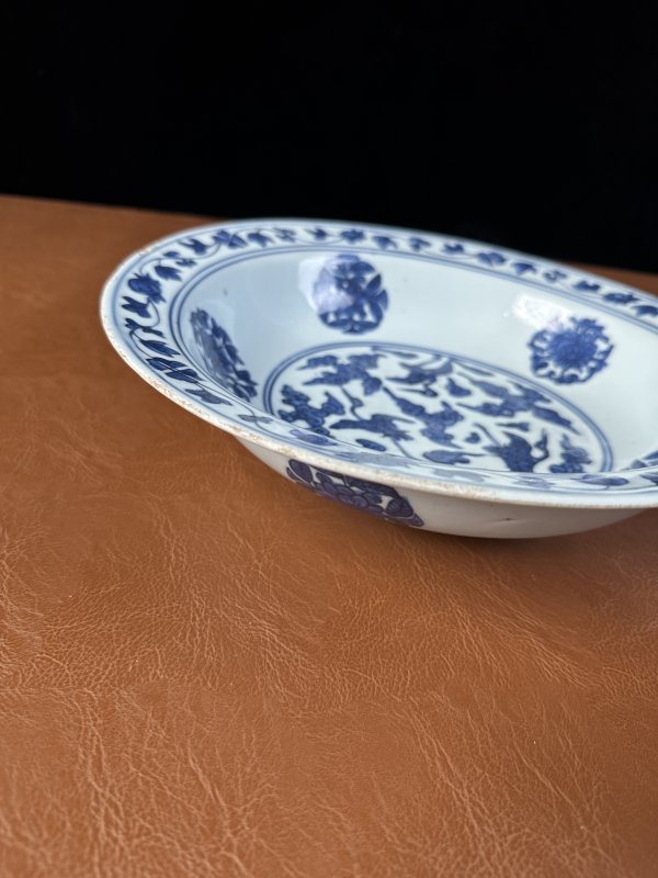 明万历 青花云鹤纹折沿盘 - 图10