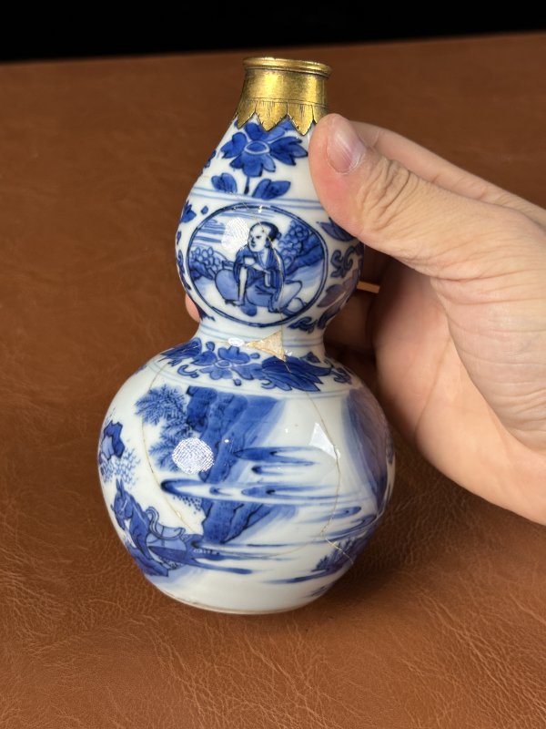 明崇祯 青花人物葫芦瓶 - 图4