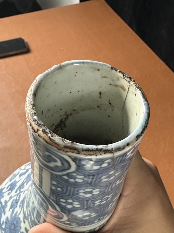 明万历 青花缠枝莲纹葫芦瓶 - 图9