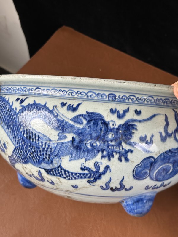 清雍正 青花双龙戏珠香炉 - 图3