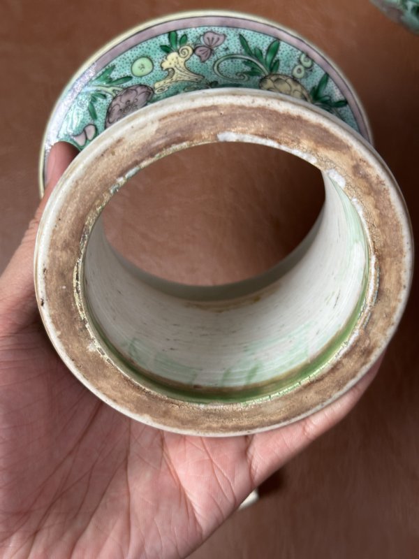 清晚期 素三彩龙纹转心棒槌瓶 - 图9